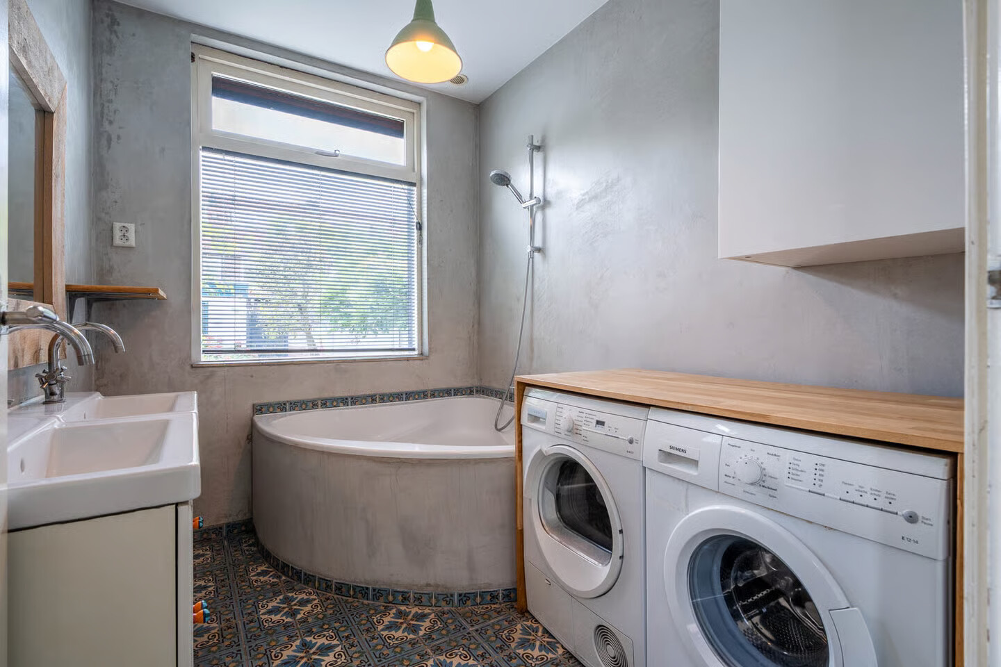 Tussenwoning te koop: Nuijtsstraat 5, Breda