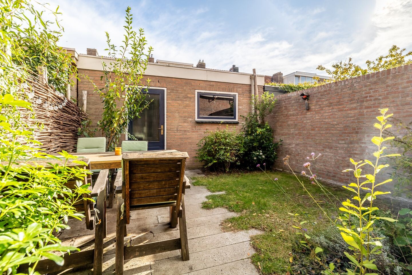 Tussenwoning te koop: Acaciastraat 47, Breda