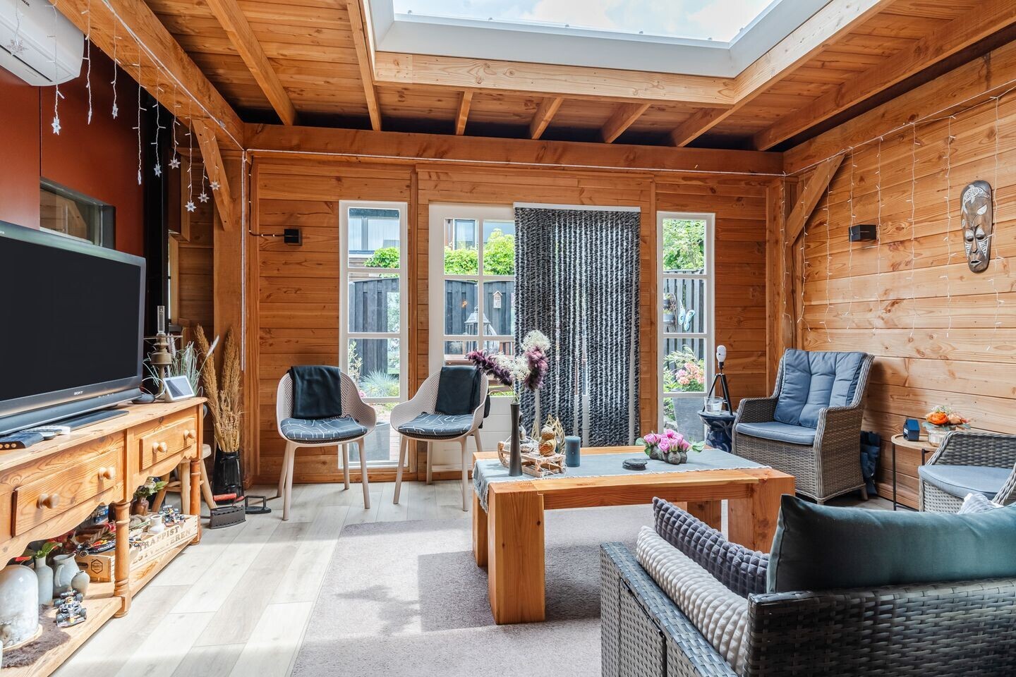 Tussenwoning te koop: Oleanderstraat 4, Breda