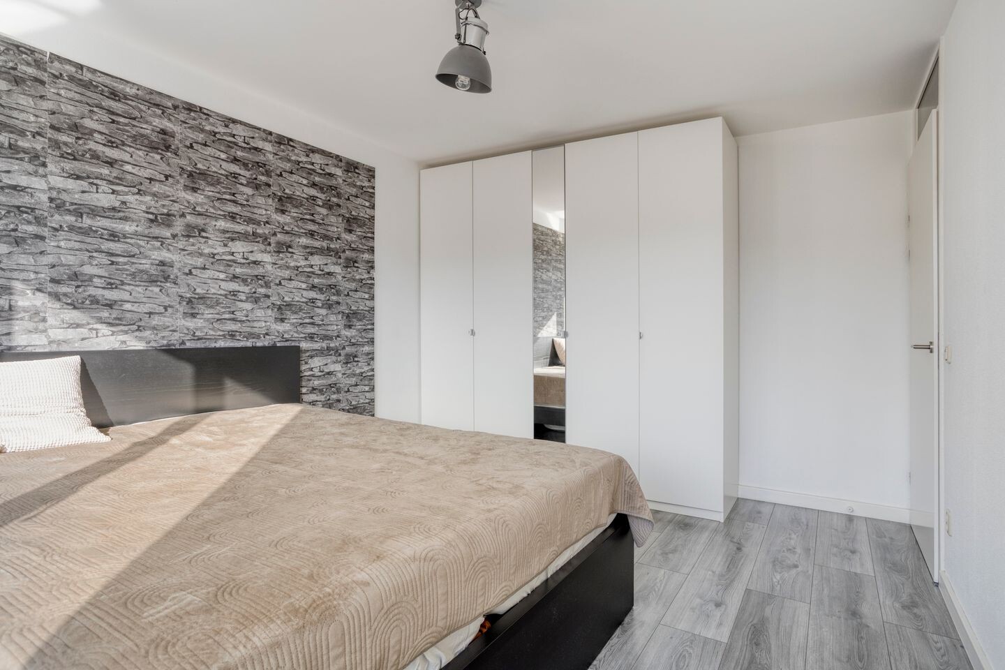 Tussenwoning te koop: Vuurvlinder 18, Breda