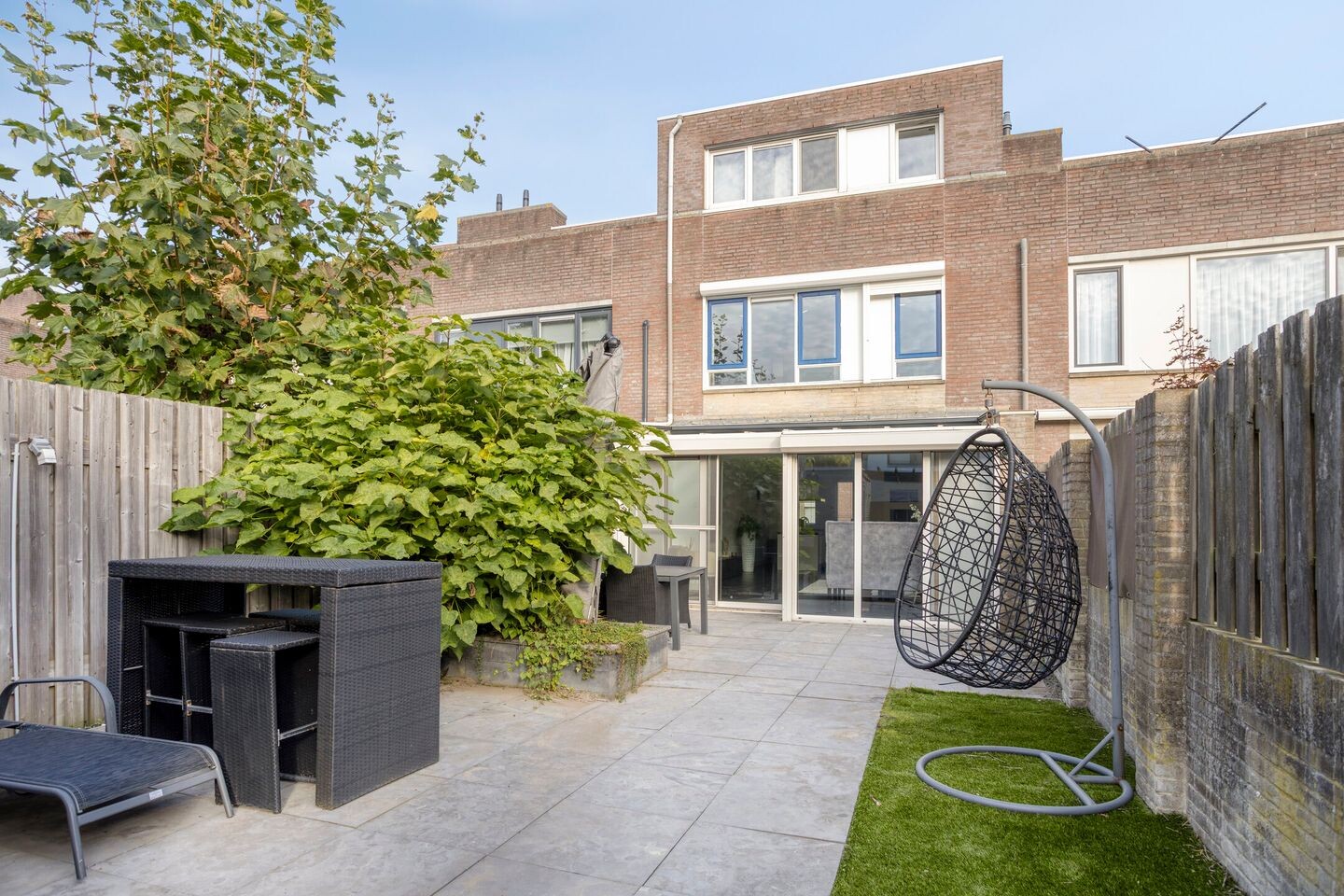 Tussenwoning te koop: Vuurvlinder 18, Breda