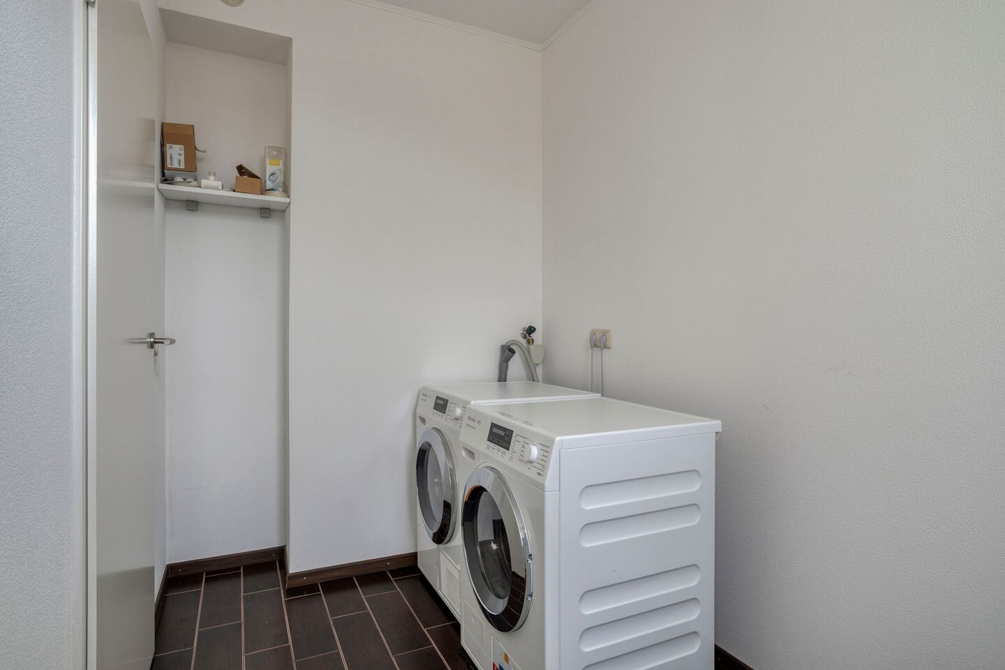 Tussenwoning te koop: Vuurvlinder 18, Breda