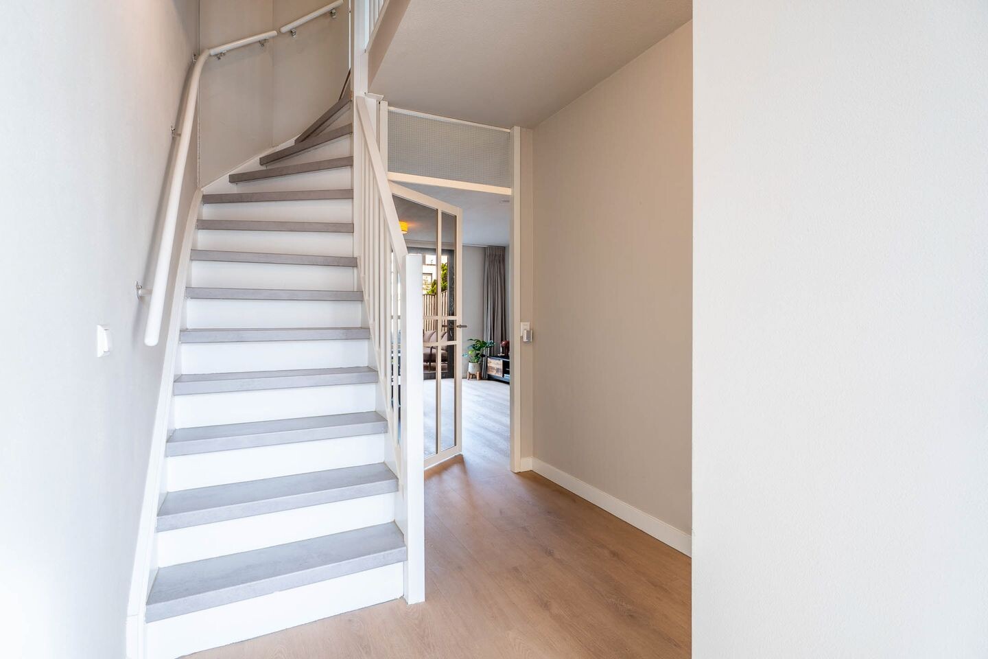 Tussenwoning te koop: Vuurvlinder 30, Breda