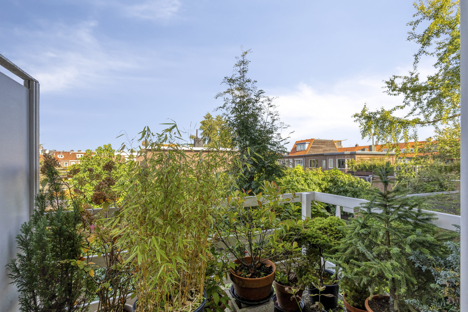Tussenwoning te koop: Speelhuislaan 70, Breda