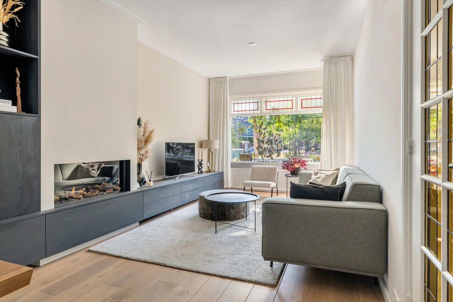 Tussenwoning te koop: van Voorst tot Voorststraat 23, Breda