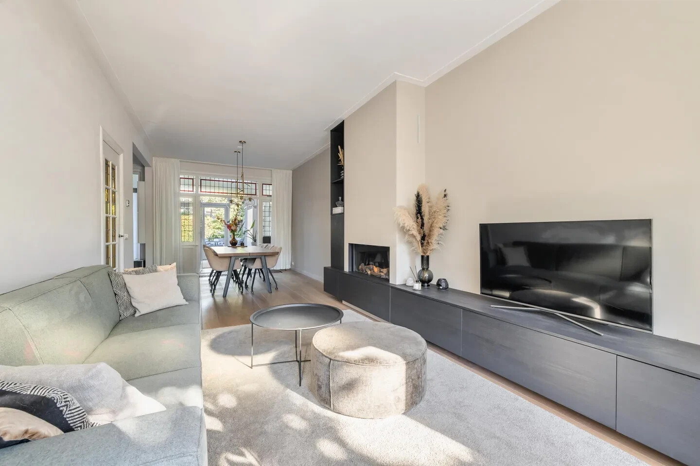 Tussenwoning te koop: van Voorst tot Voorststraat 23, Breda