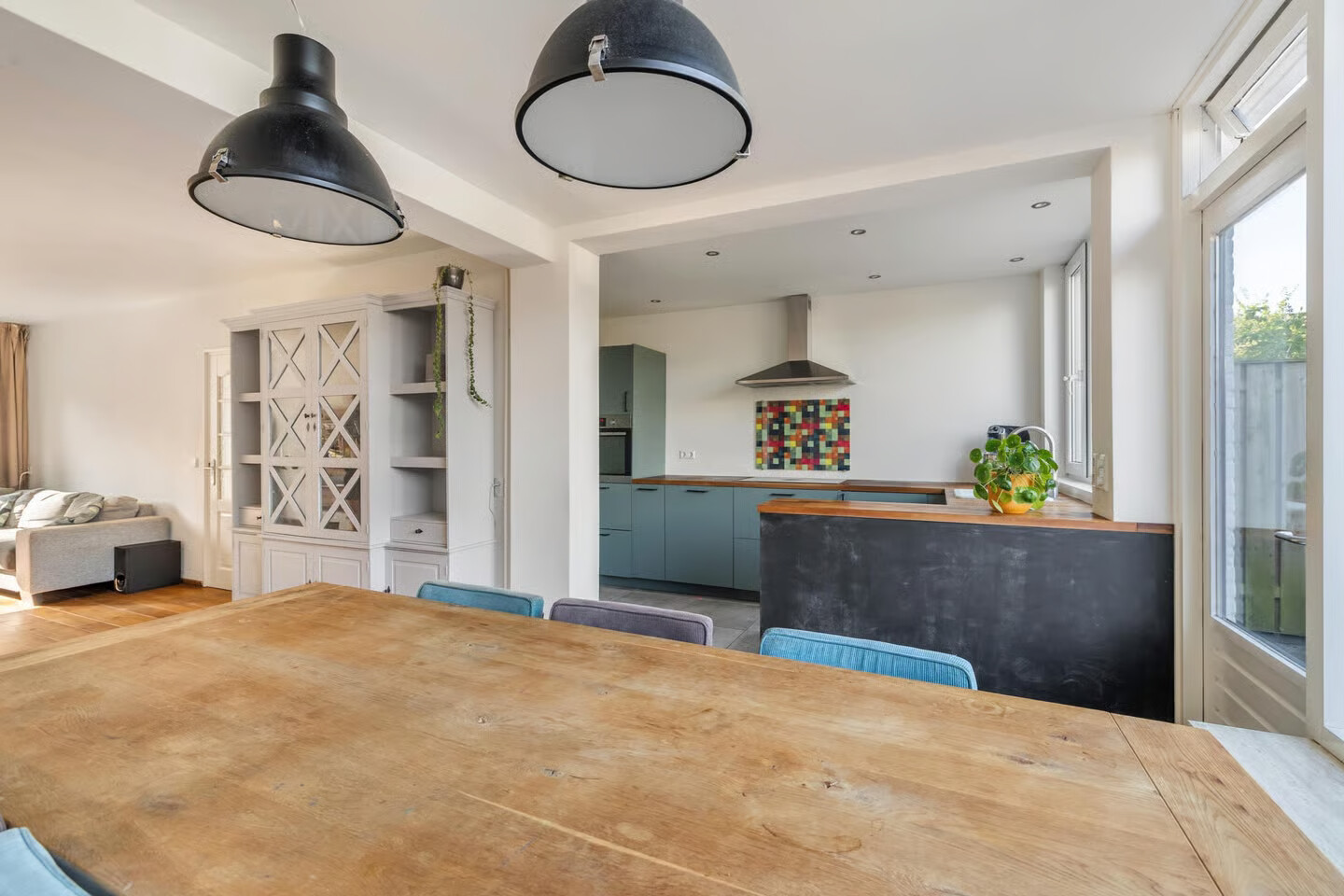 Tussenwoning te koop: Lachappellestraat 27, Breda