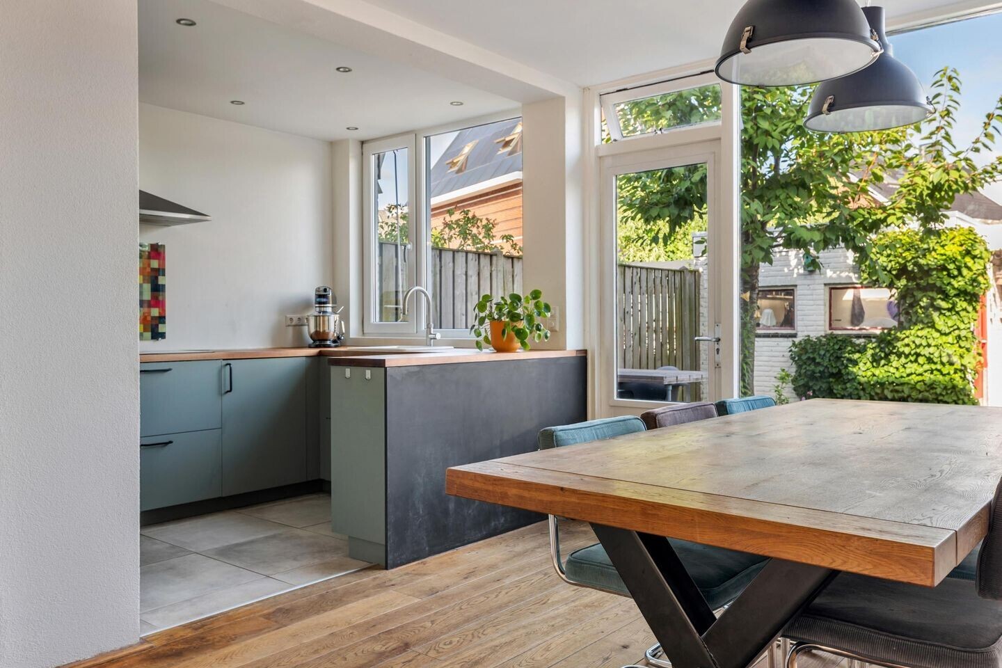 Tussenwoning te koop: Lachappellestraat 27, Breda