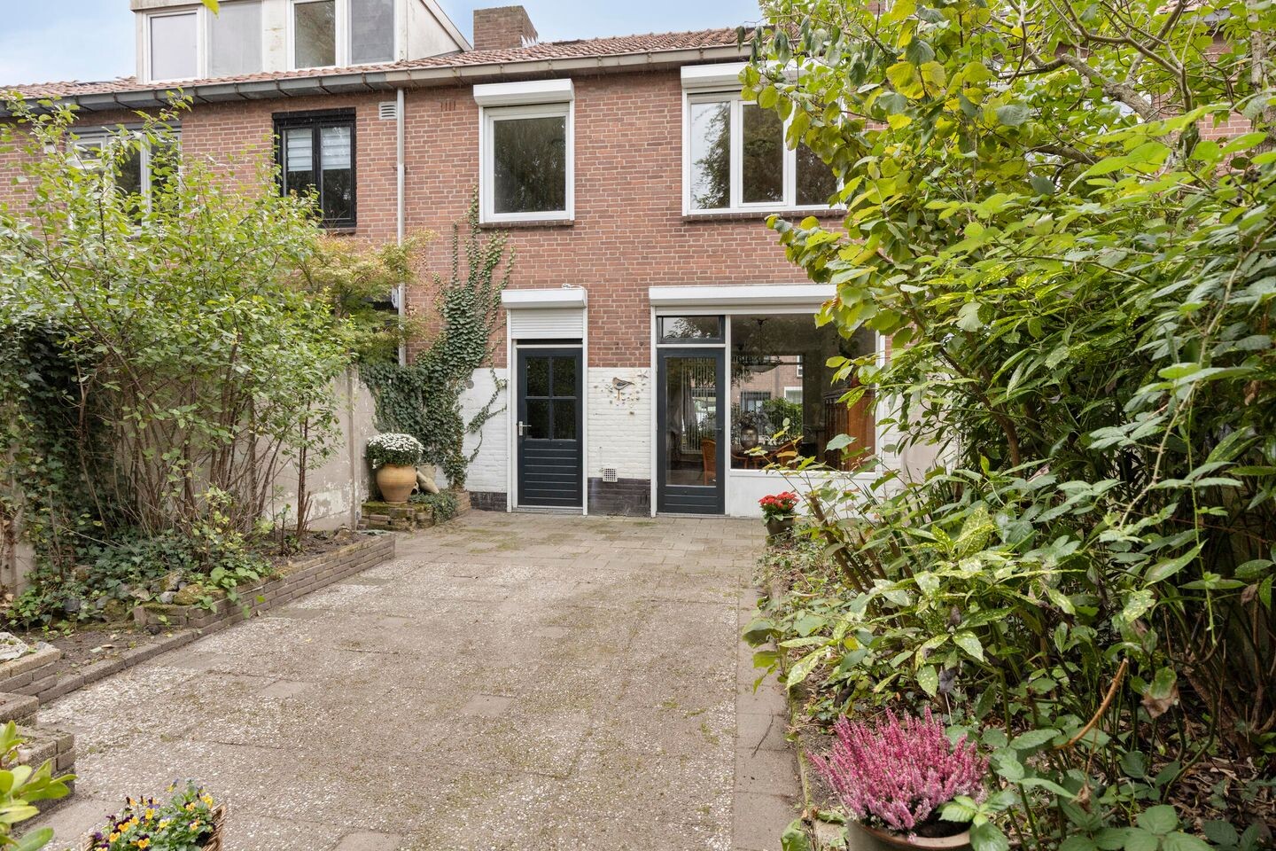 Tussenwoning te koop: Christiaan Huygensstraat 13, Breda