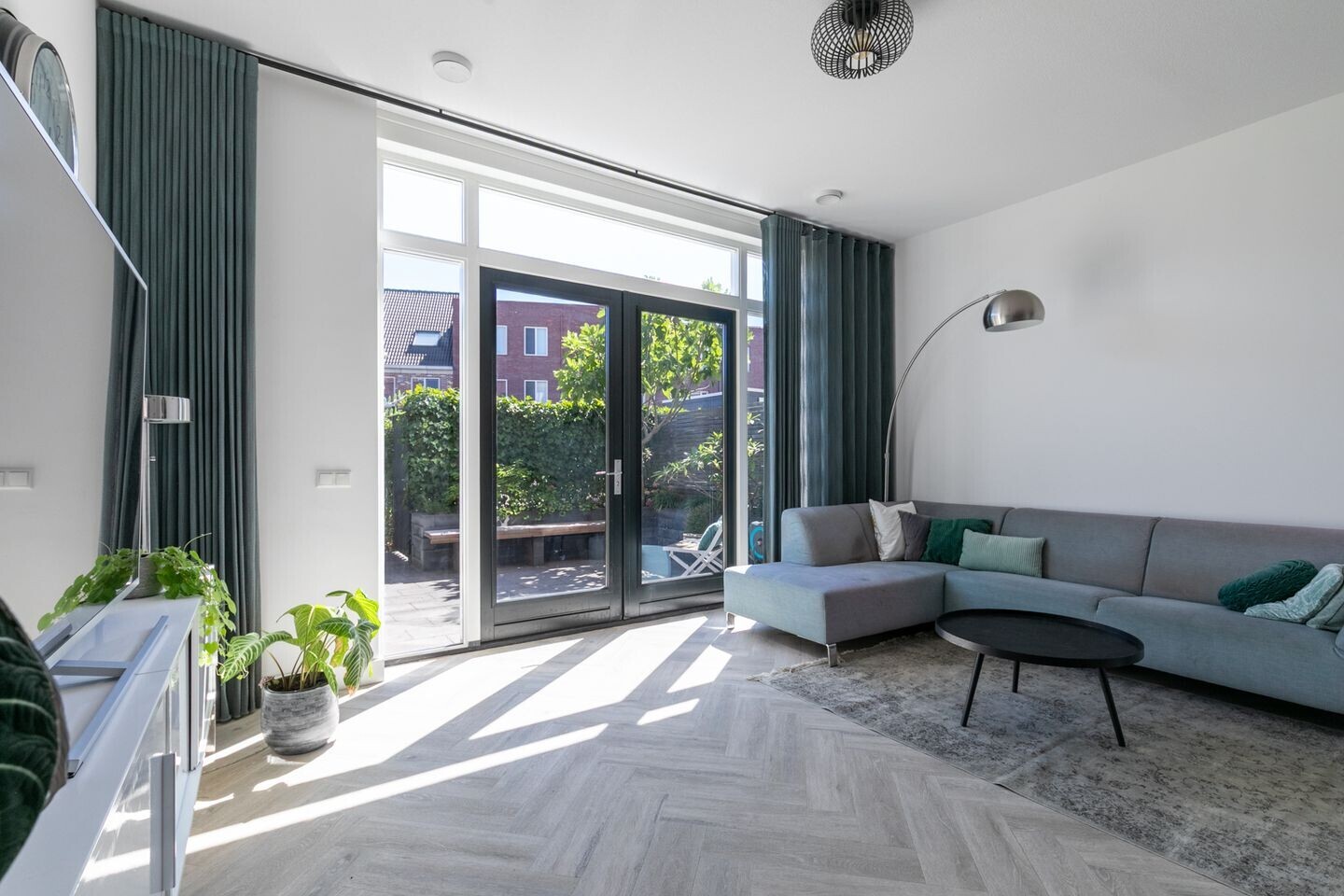 Tussenwoning te koop: Stationslaan 1226, Breda