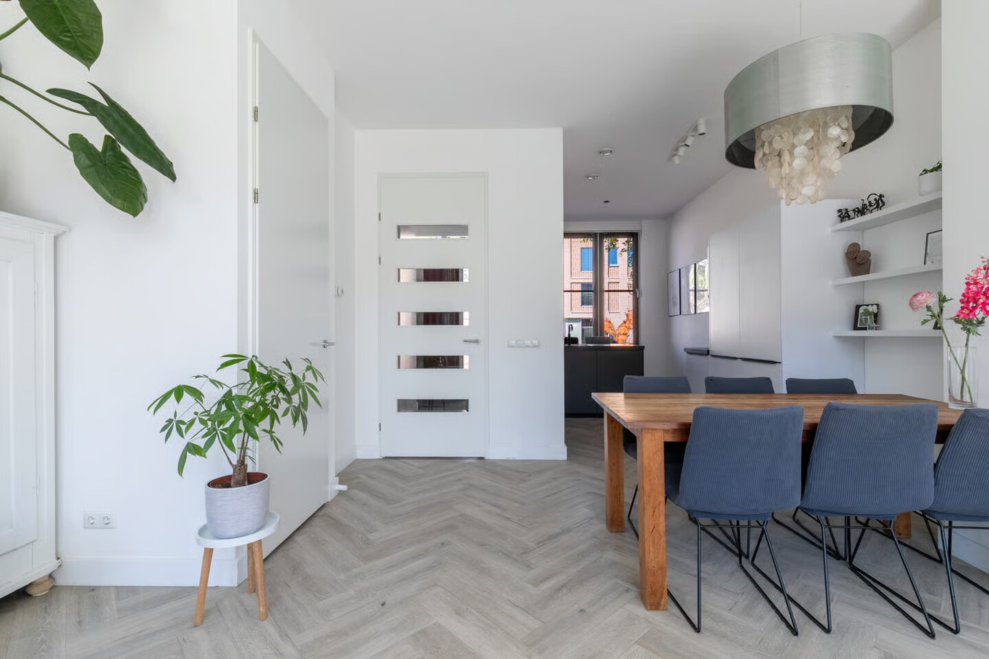 Tussenwoning te koop: Stationslaan 1226, Breda
