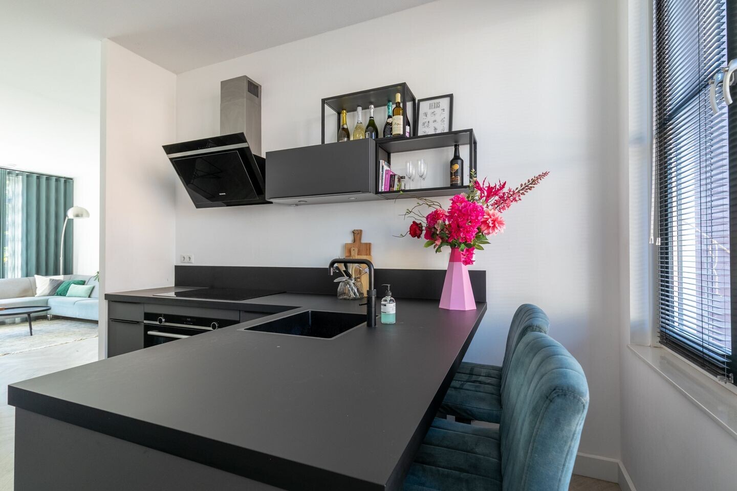 Tussenwoning te koop: Stationslaan 1226, Breda