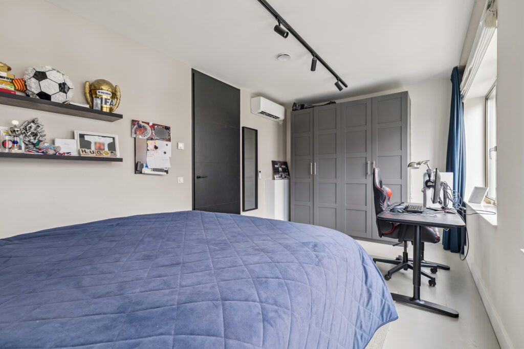Tussenwoning te koop: Jan Meijvisplein 41, Breda