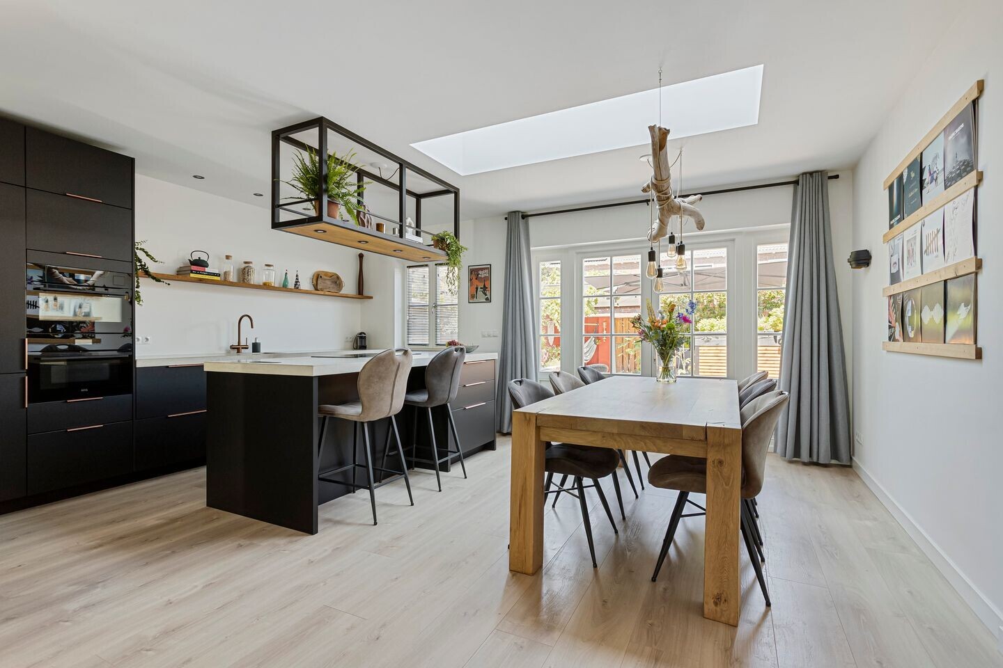 Tussenwoning te koop: Ampèreweg 7, Breda