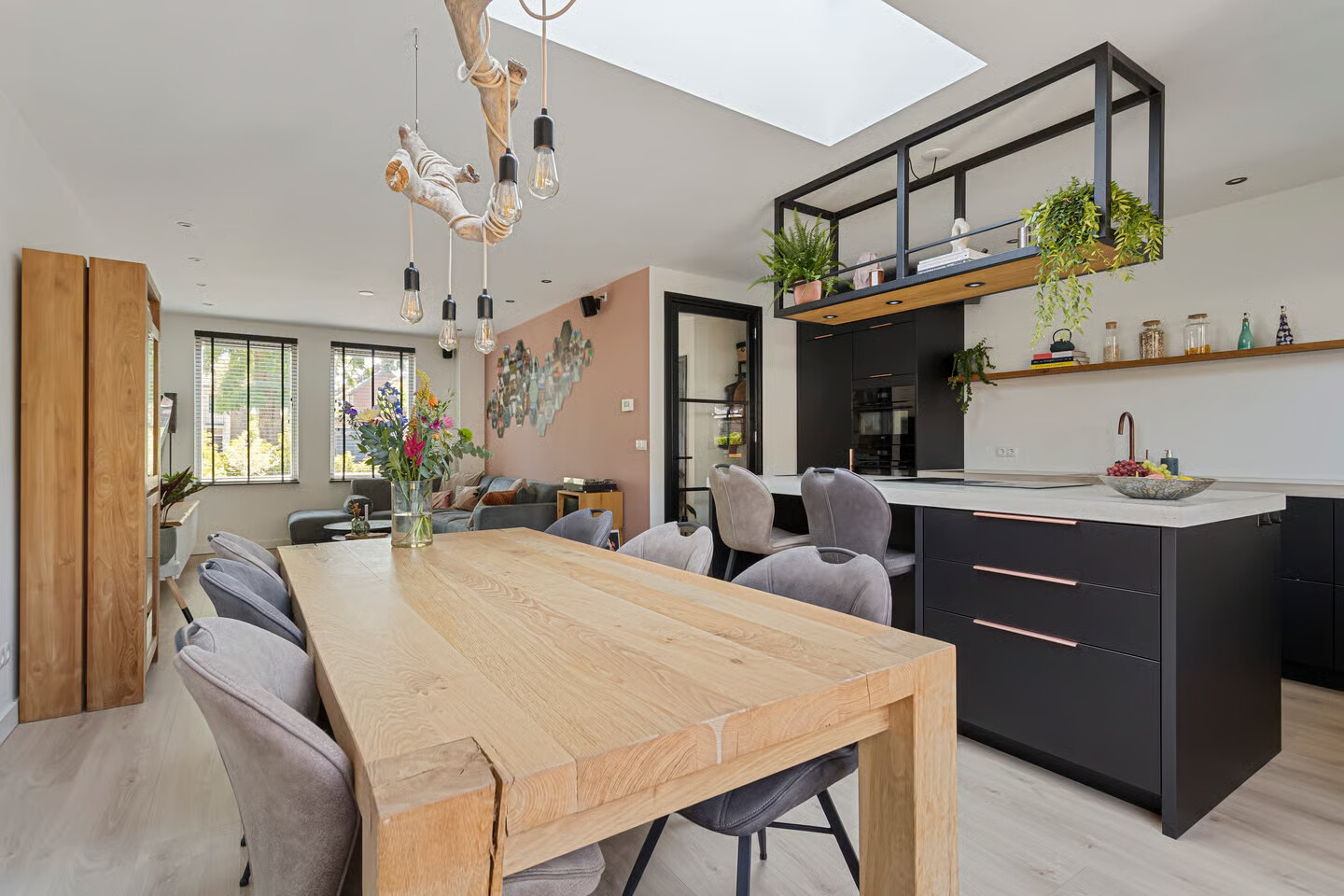 Tussenwoning te koop: Ampèreweg 7, Breda