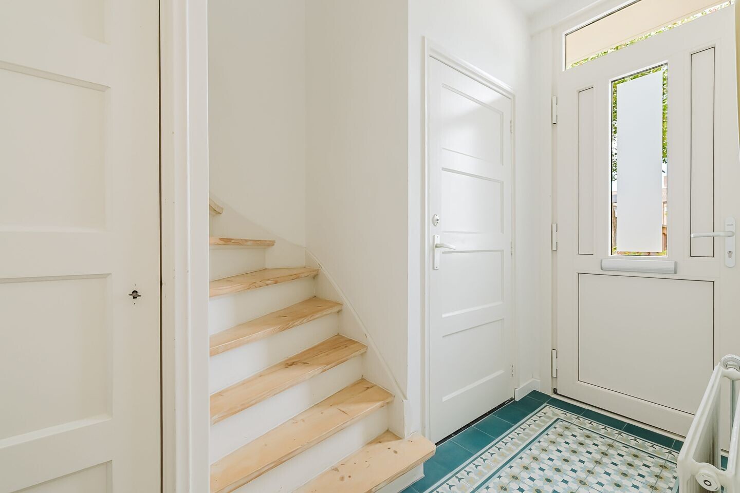 Hoekwoning te koop: Voltaweg 4, Breda