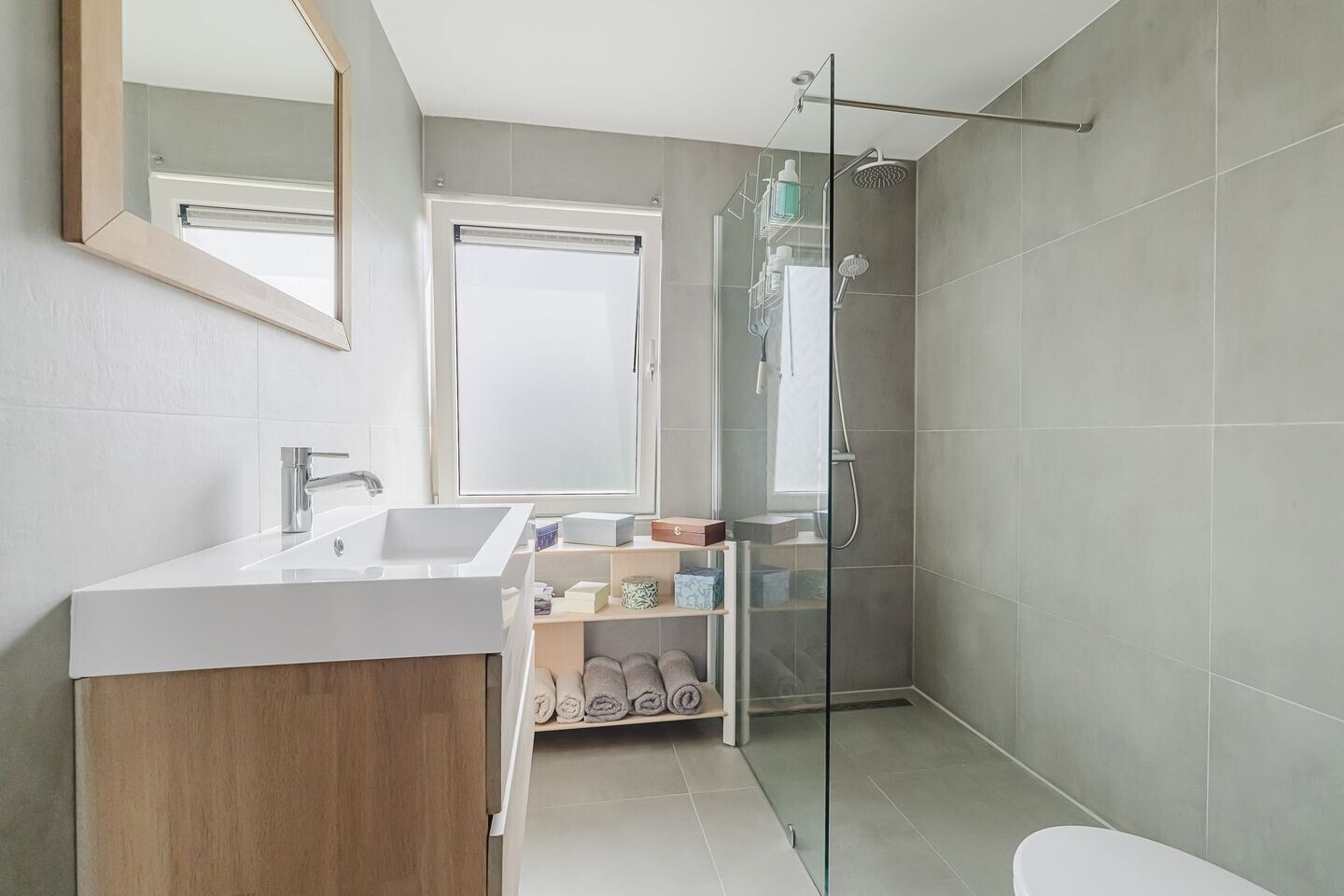 Hoekwoning te koop: Voltaweg 4, Breda
