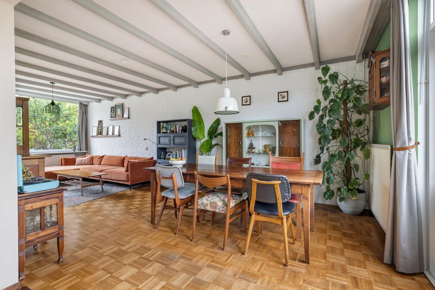 Tussenwoning te koop: Proveniersveld 3, Breda