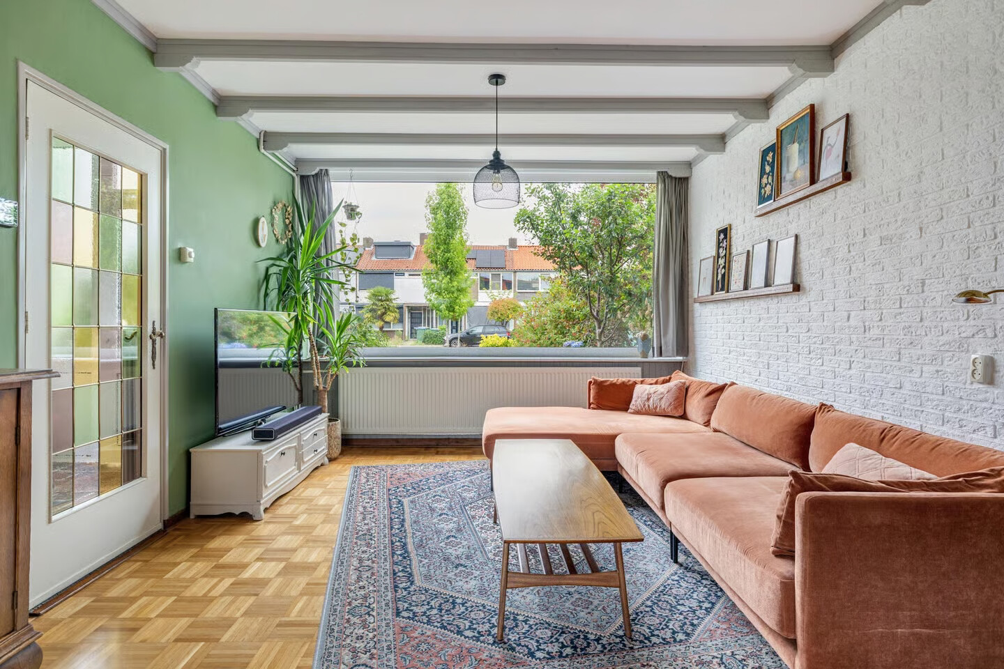 Tussenwoning te koop: Proveniersveld 3, Breda