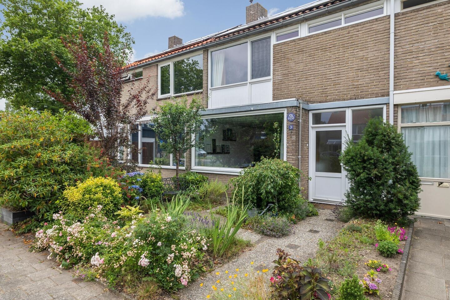 Tussenwoning te koop: Proveniersveld 3, Breda