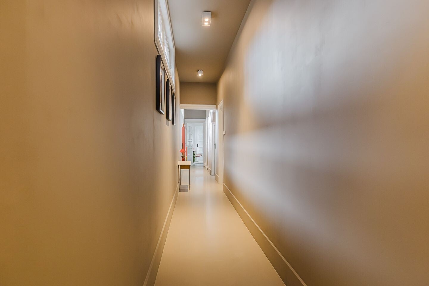 Twee-onder-één-kap te koop: Tilburgseweg 73, Breda