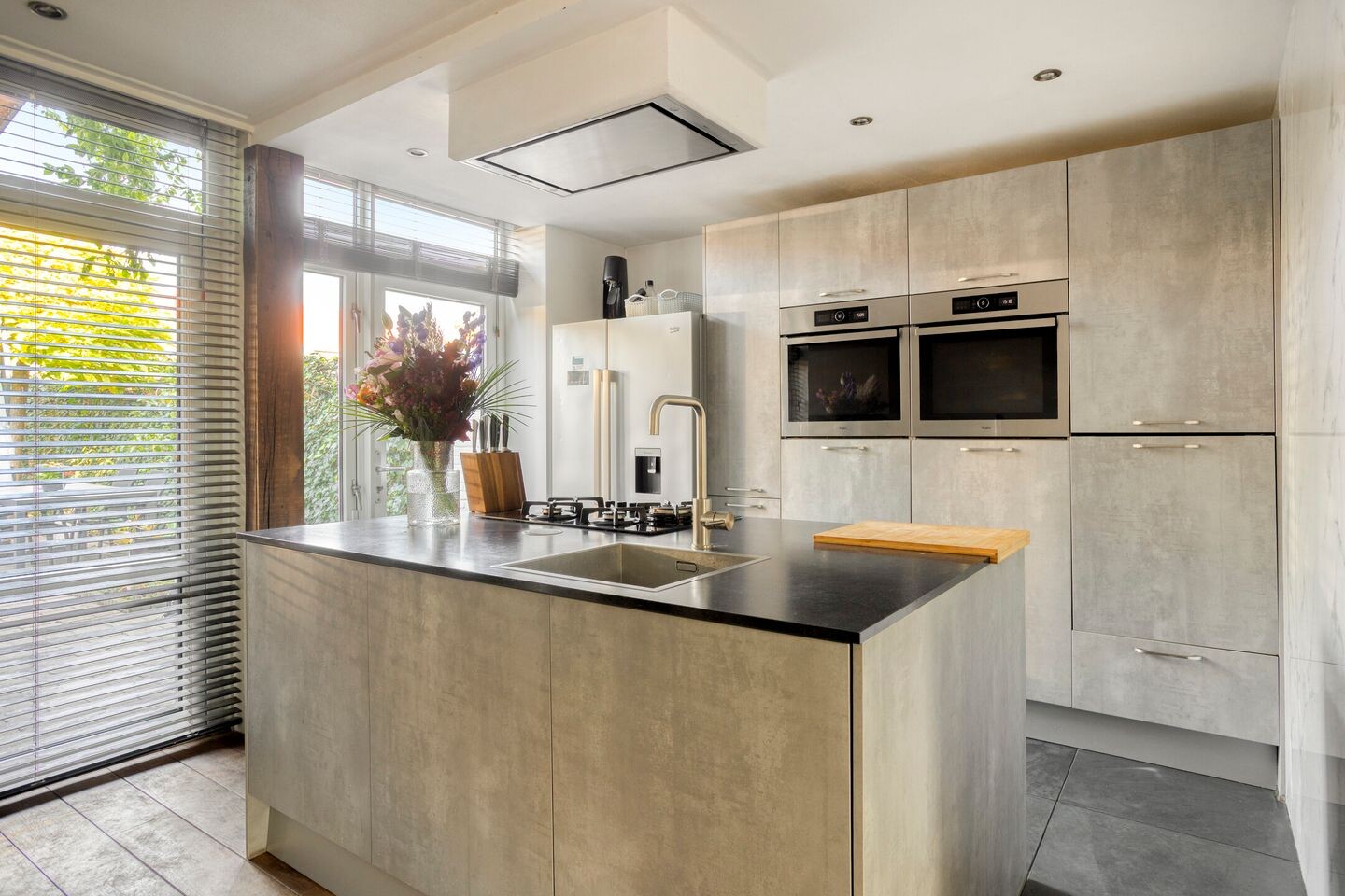 Tussenwoning te koop: Naundorffstraat 7, Breda