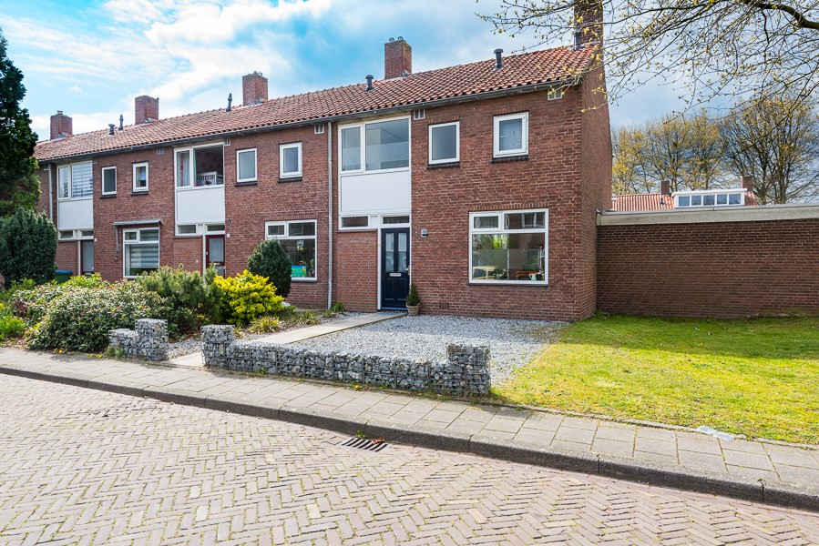 Tussenwoning te koop: Marterring 39, Breda