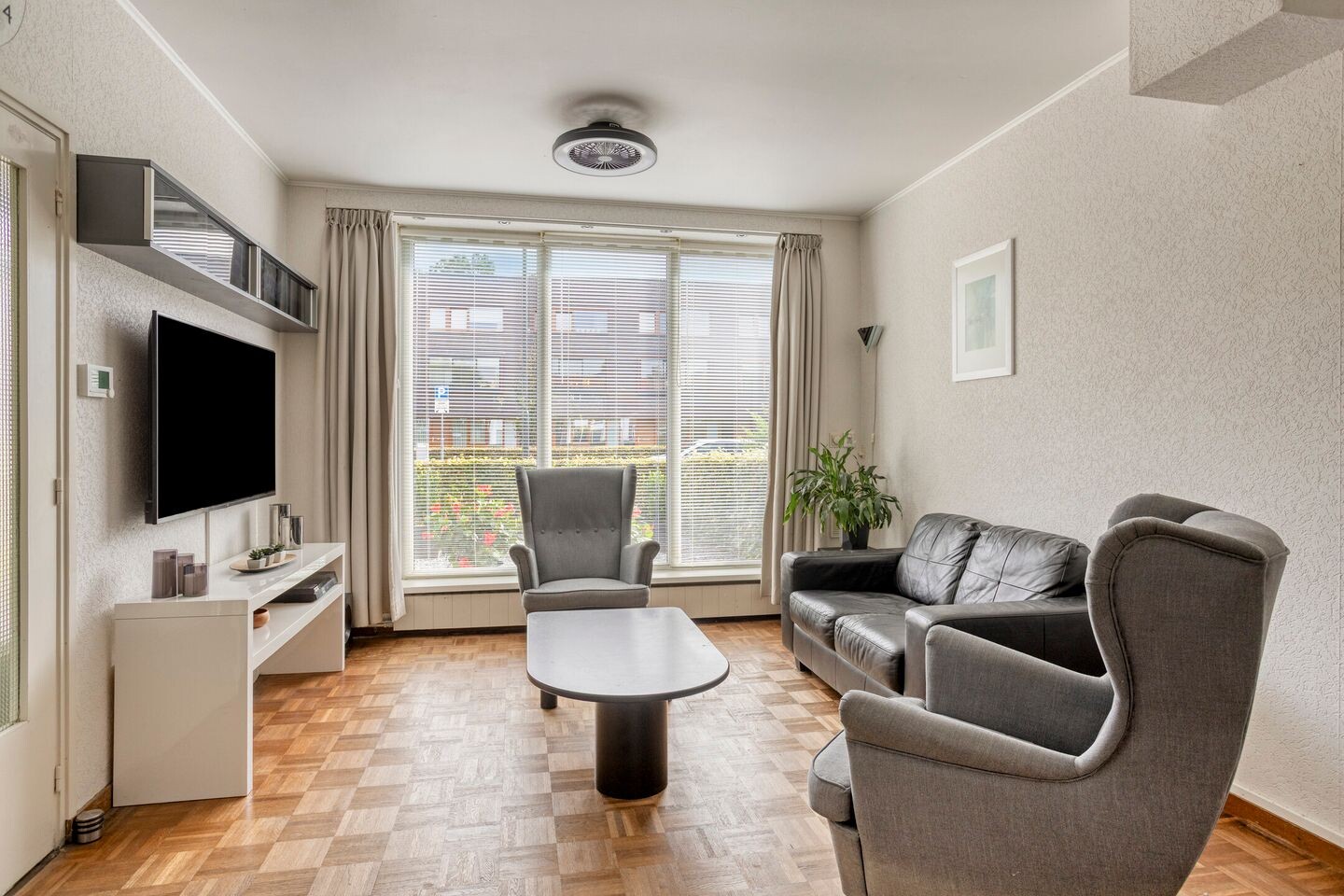 Tussenwoning te koop: Topaasstraat 6, Breda