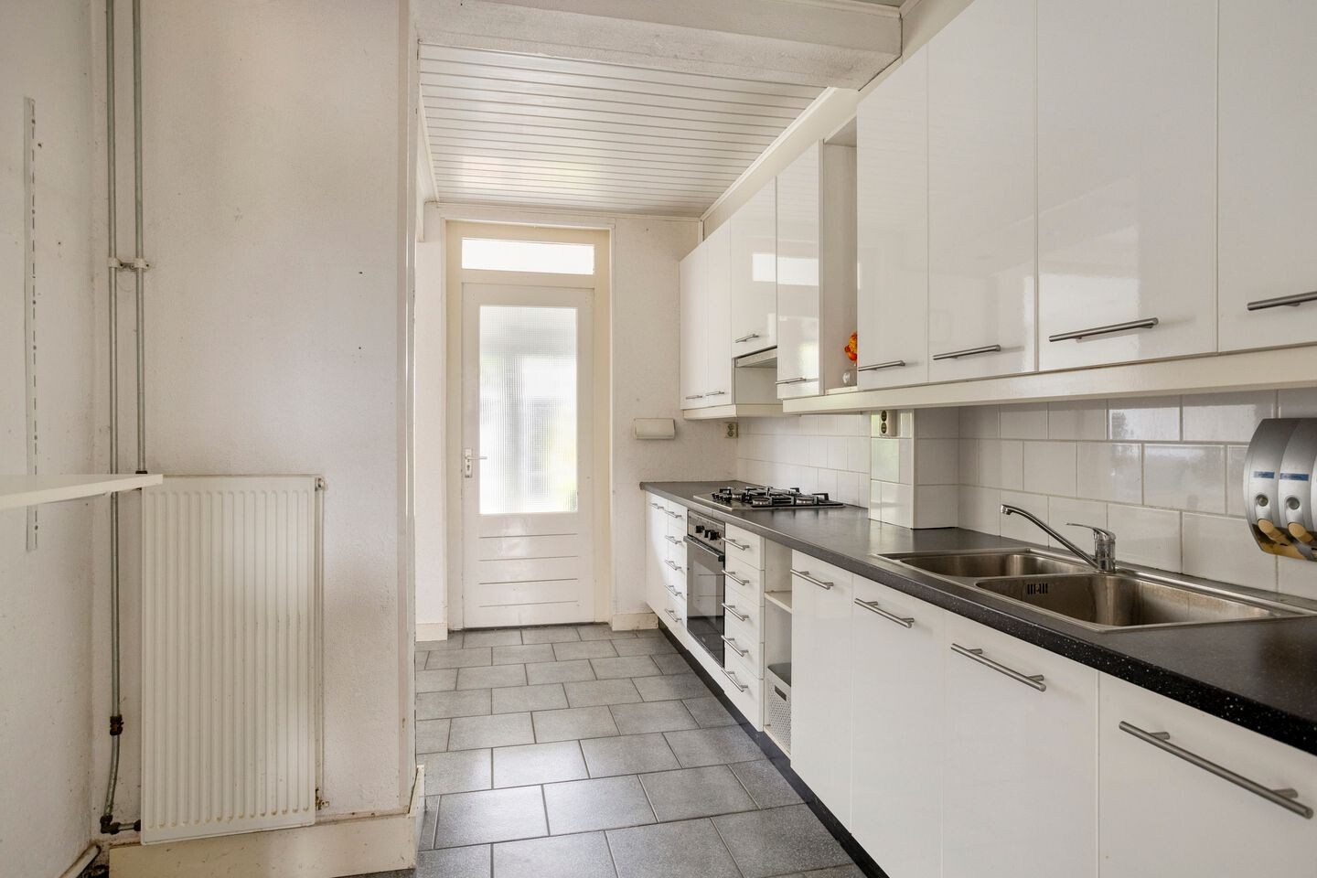 Tussenwoning te koop: Topaasstraat 6, Breda