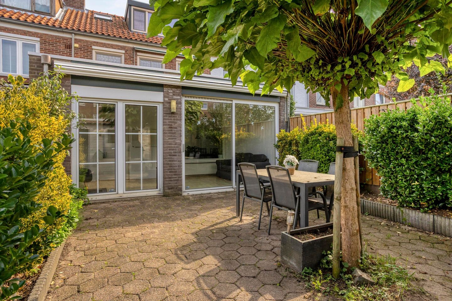 Tussenwoning te koop: Topaasstraat 6, Breda