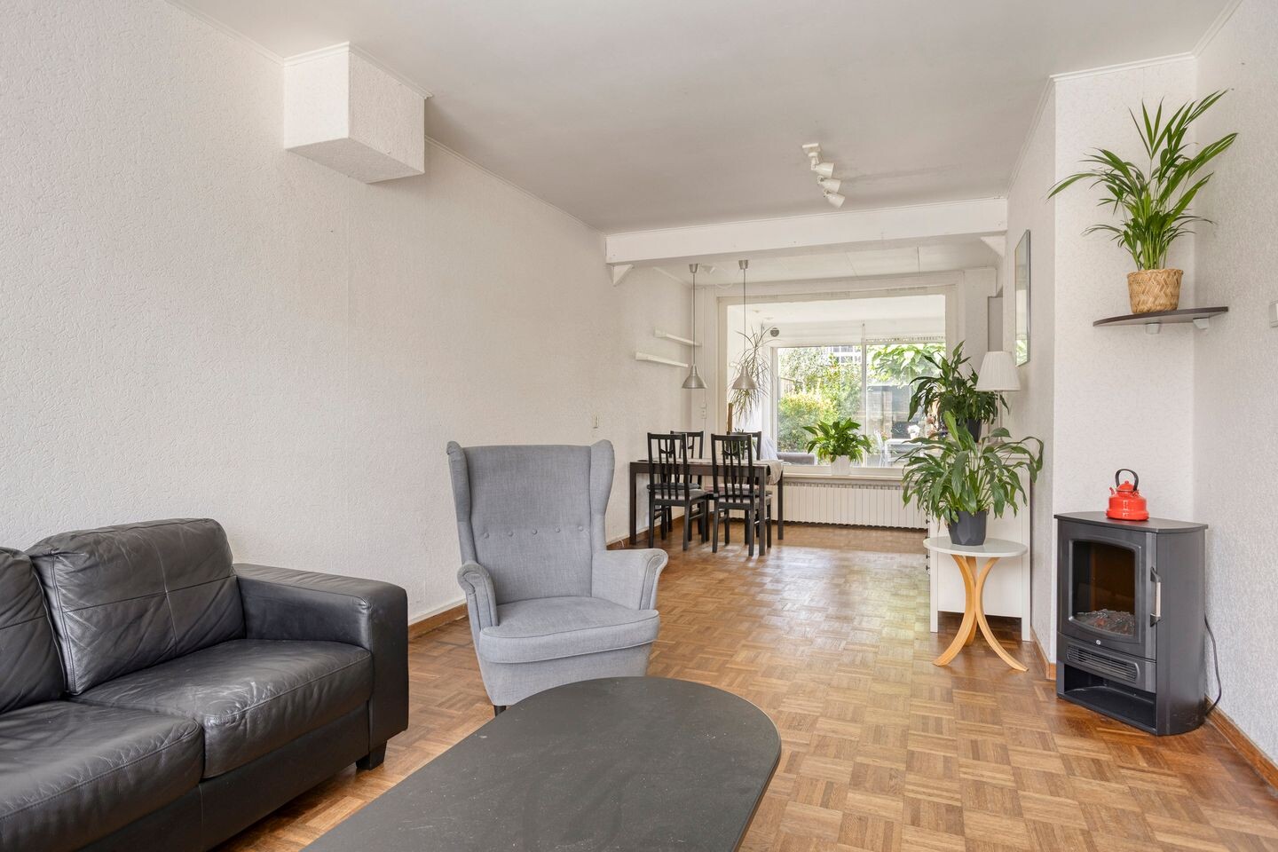 Tussenwoning te koop: Topaasstraat 6, Breda