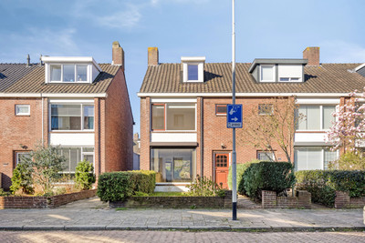 Bisonstraat 16