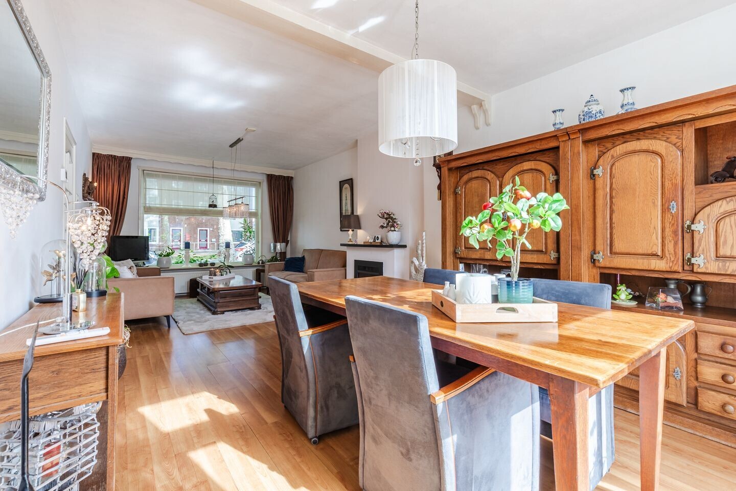 Tussenwoning te koop: Beverweg 13, Breda