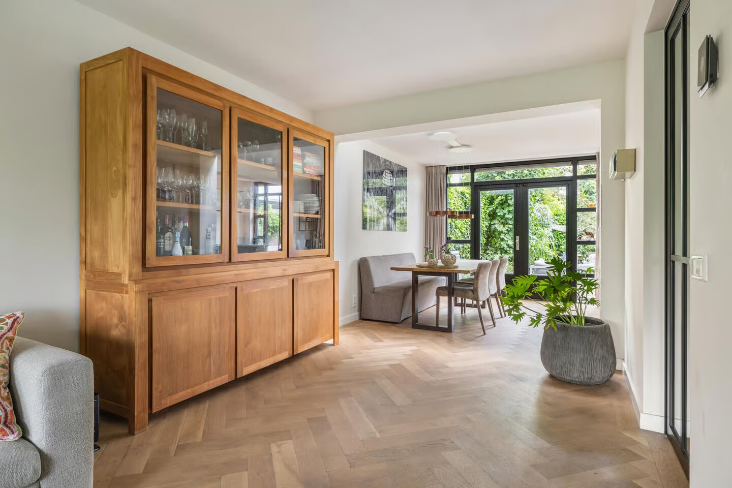 Tussenwoning te koop: Heusdenhoutseweg 143, Breda