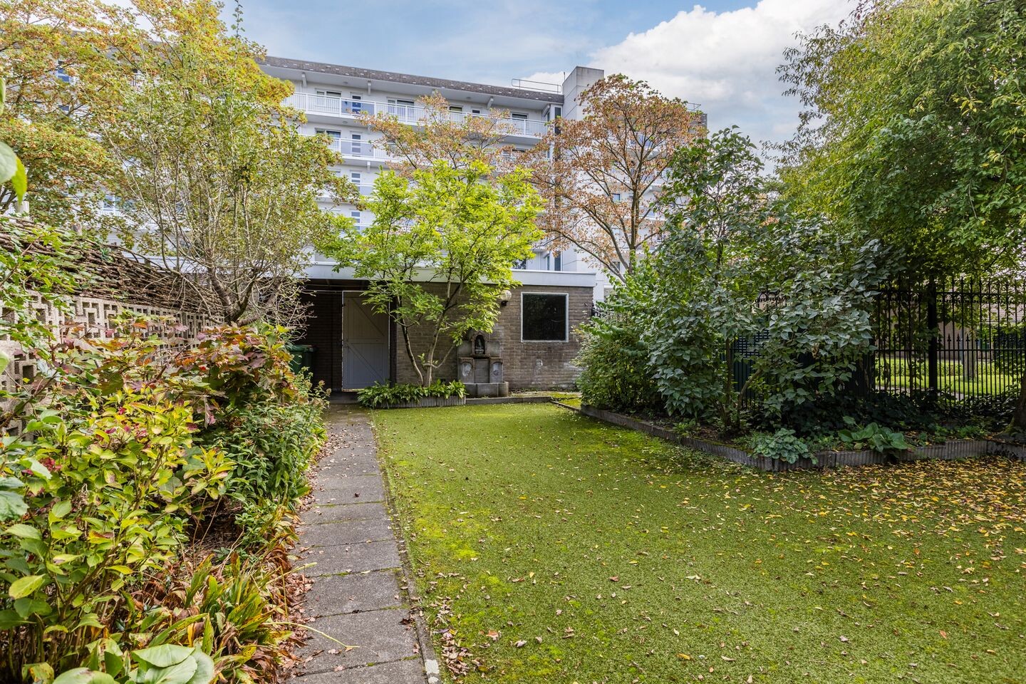 Hoekwoning te koop: Gastakker 294, Breda