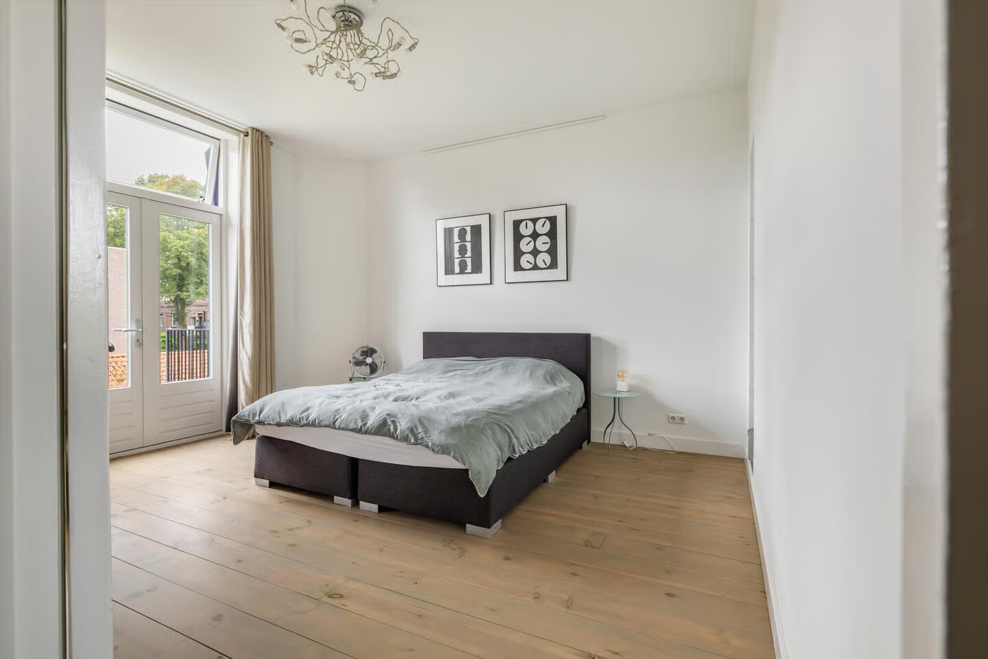 Tussenwoning te koop: Koninginnestraat 32, Breda