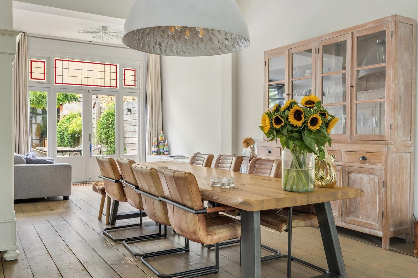 Tussenwoning te koop: Koninginnestraat 32, Breda