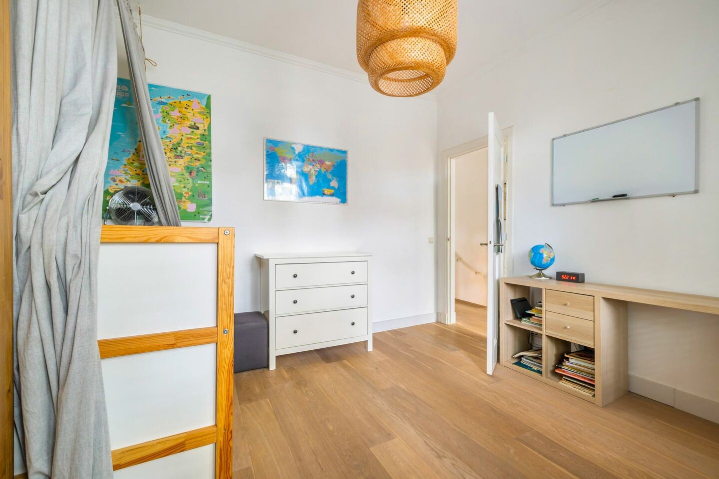 Hoekwoning te koop: Wethouder Romboutsstraat 4, Breda
