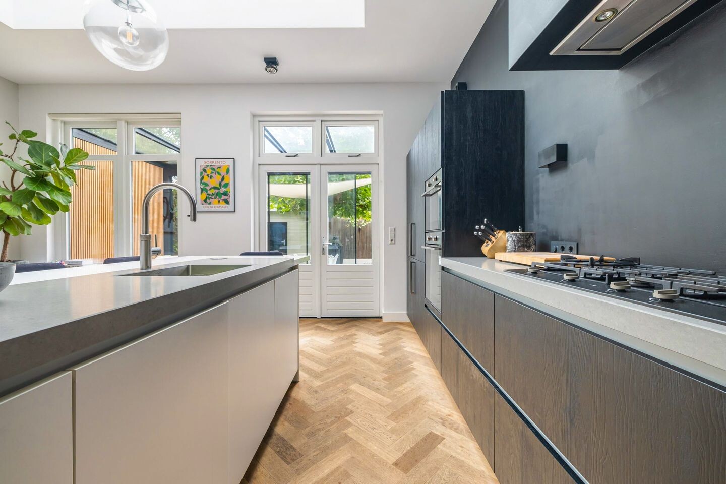 Hoekwoning te koop: Wethouder Romboutsstraat 4, Breda