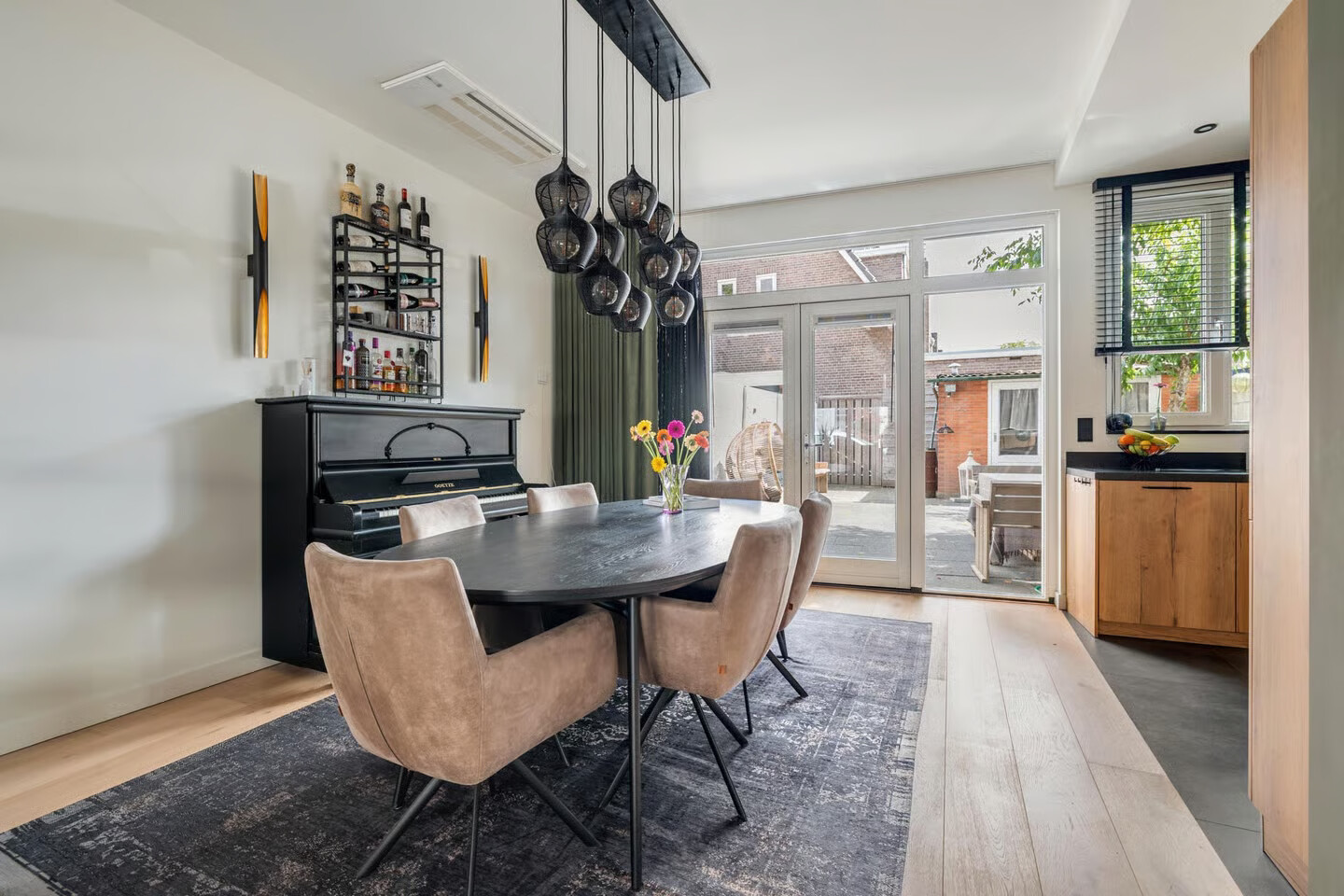 Tussenwoning te koop: Zandbergweg 69, Breda
