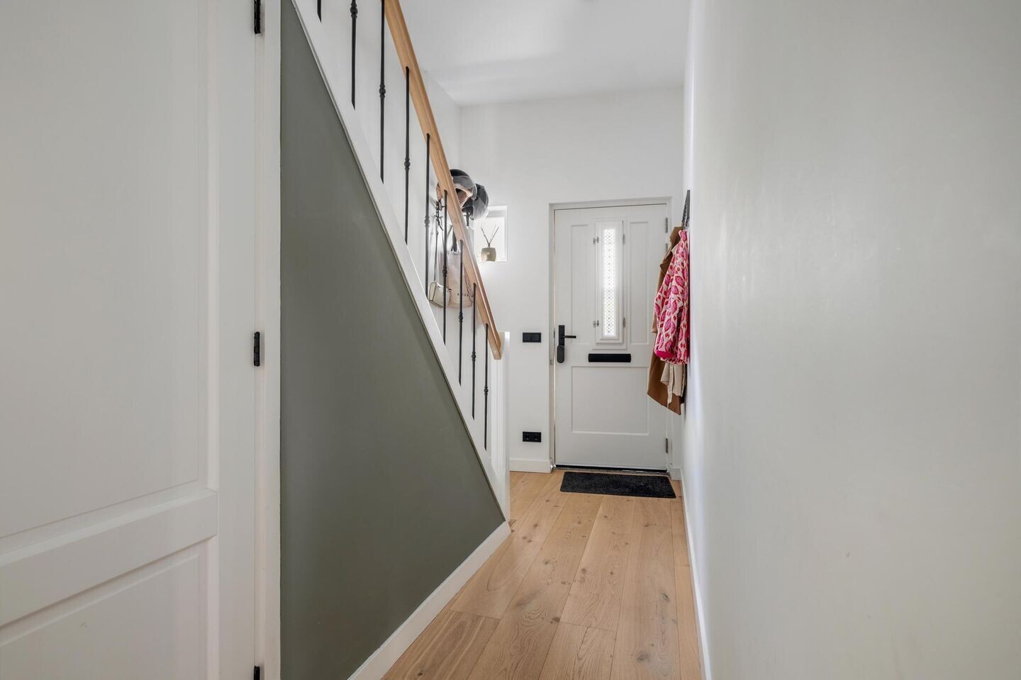Tussenwoning te koop: Zandbergweg 69, Breda