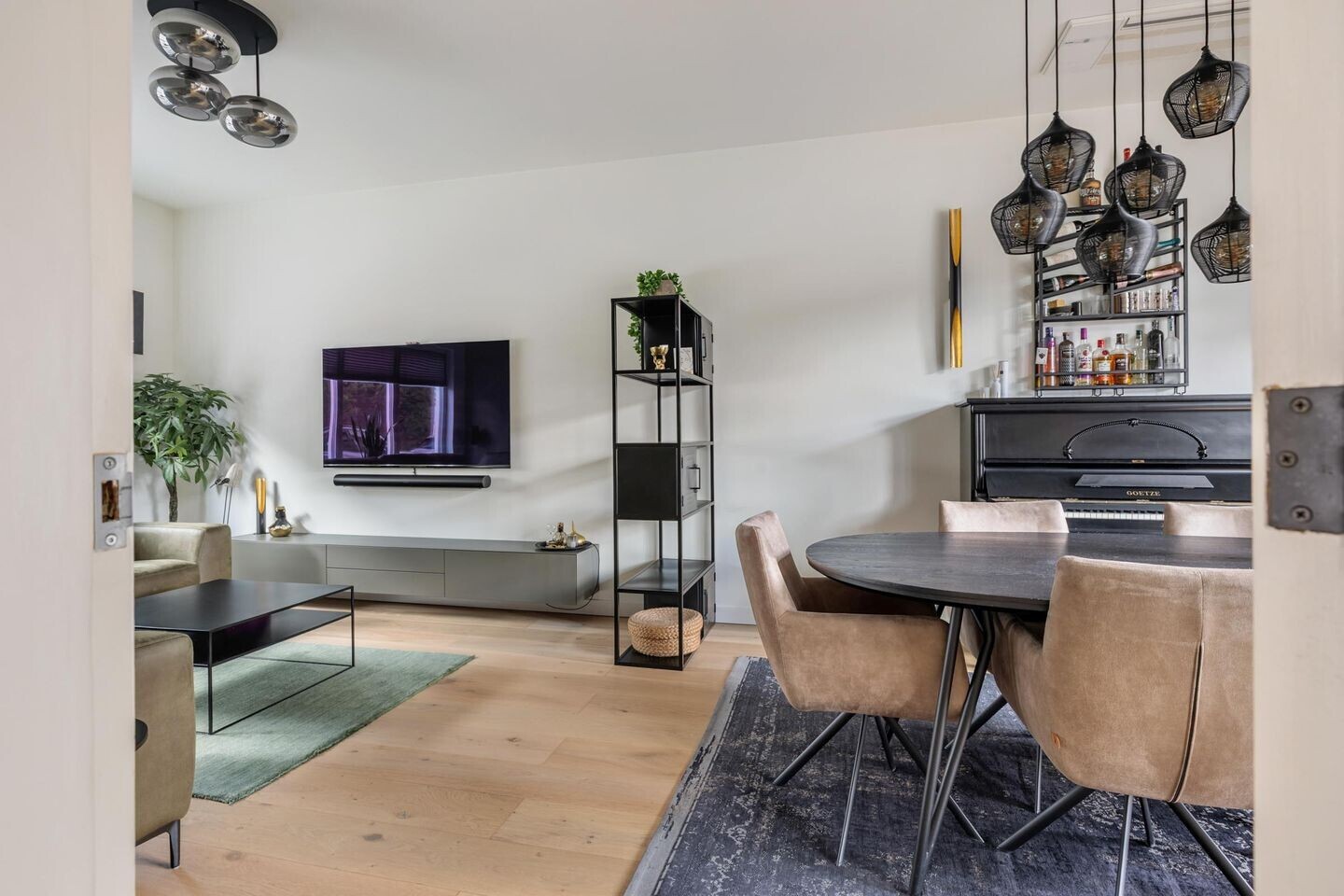 Tussenwoning te koop: Zandbergweg 69, Breda