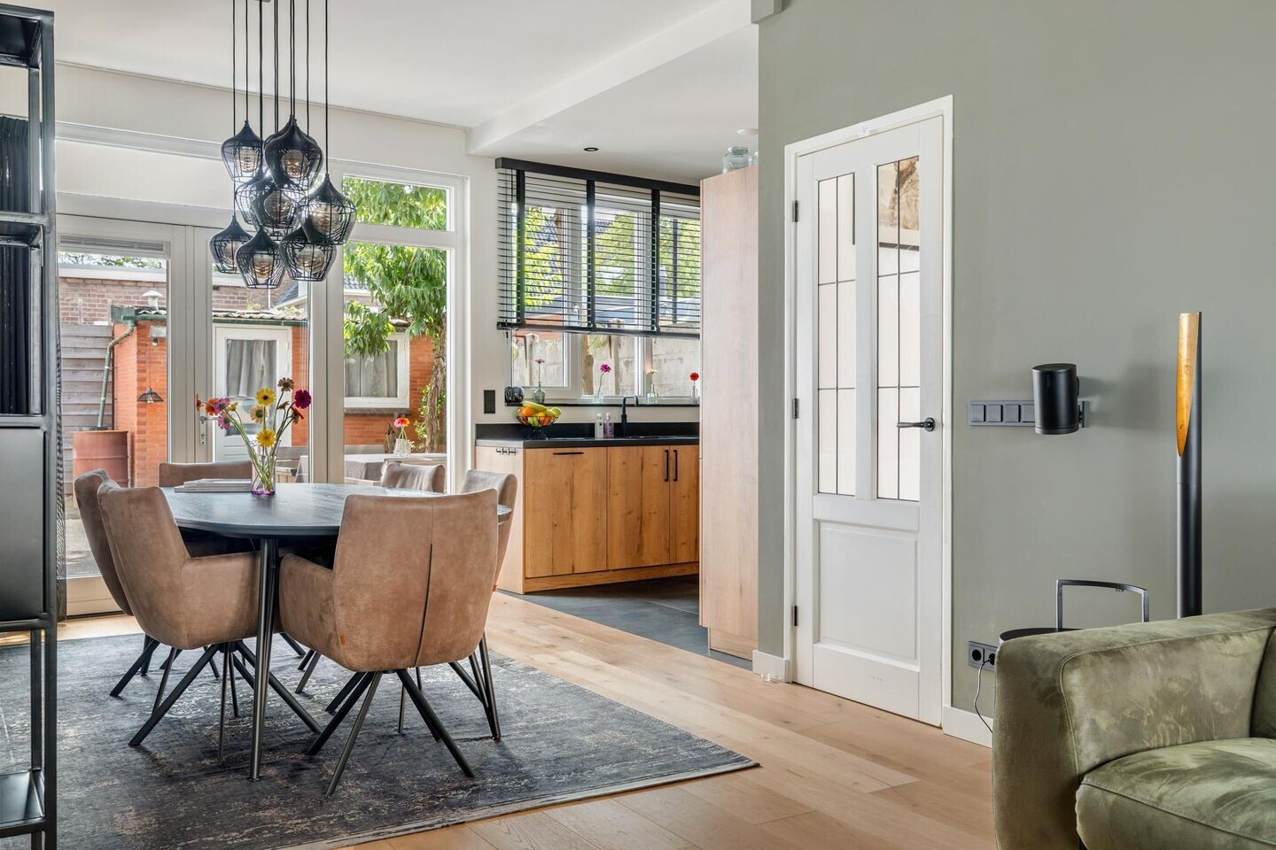 Tussenwoning te koop: Zandbergweg 69, Breda