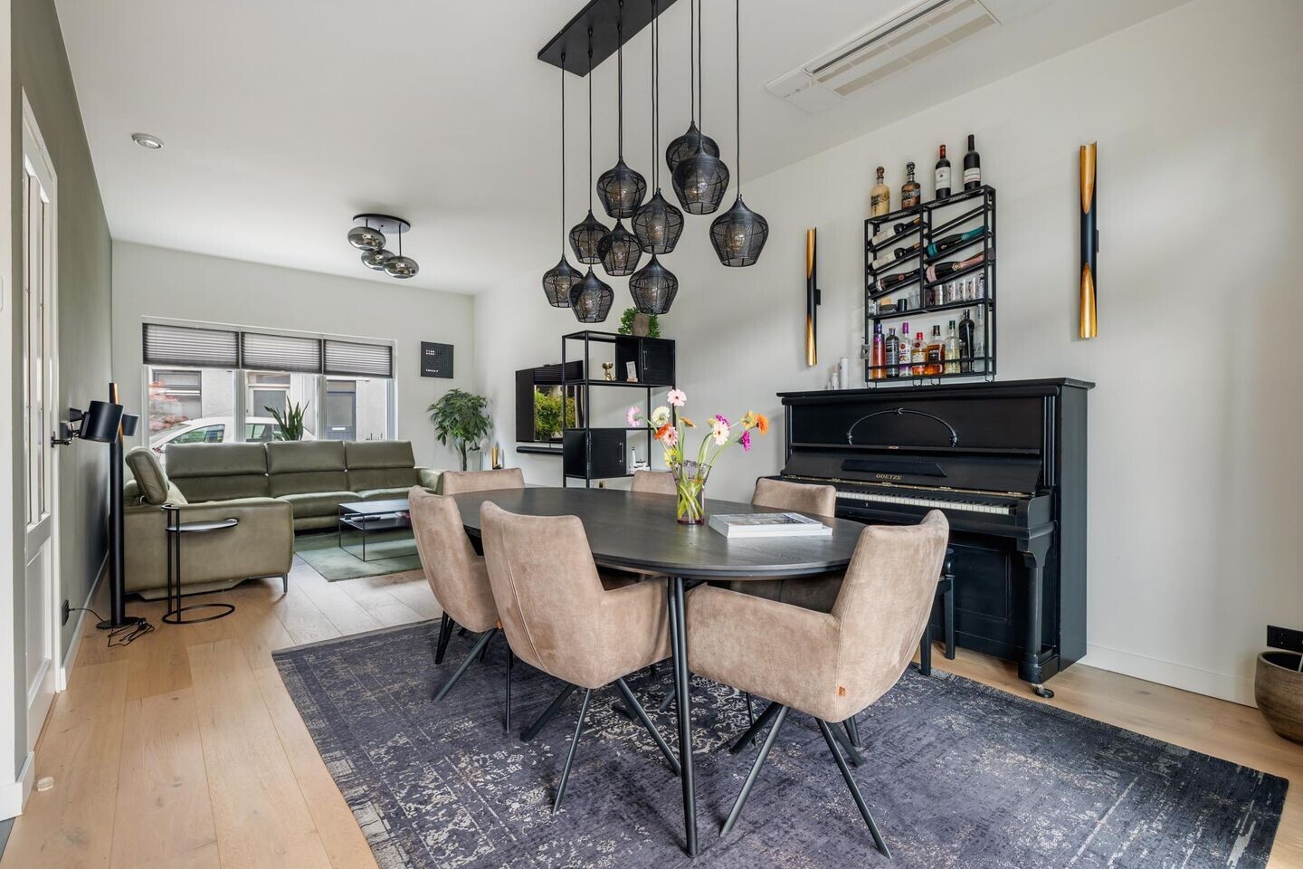 Tussenwoning te koop: Zandbergweg 69, Breda