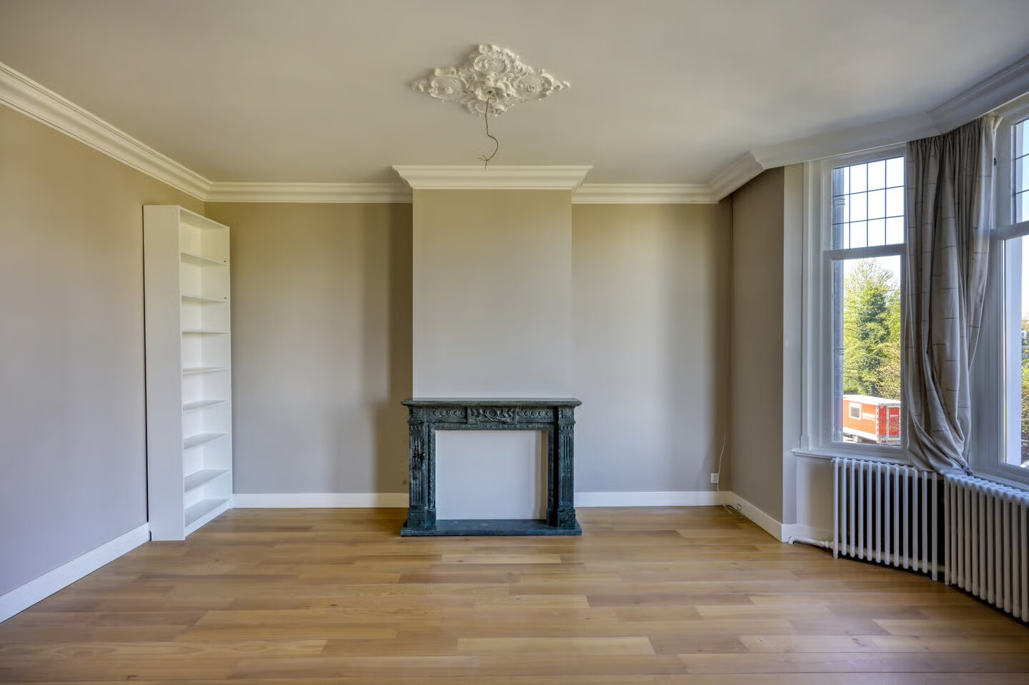 Tussenwoning te koop: Baronielaan 175, Breda