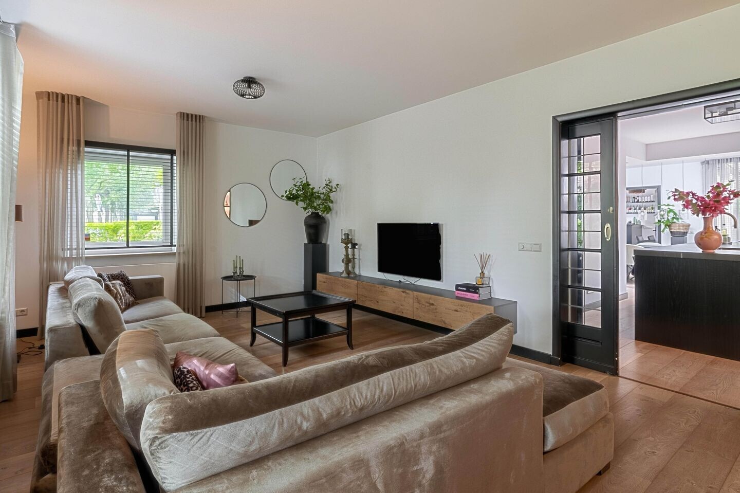 Tussenwoning te koop: Cimburgalaan 2, Breda