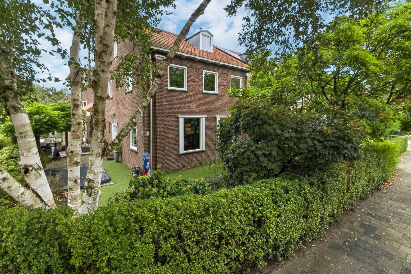 Tussenwoning te koop: Cimburgalaan 2, Breda