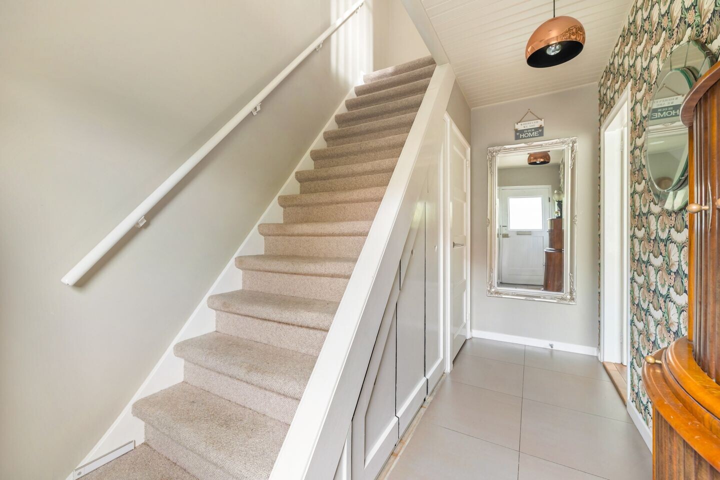 Tussenwoning te koop: Verhuellweg 3, Breda