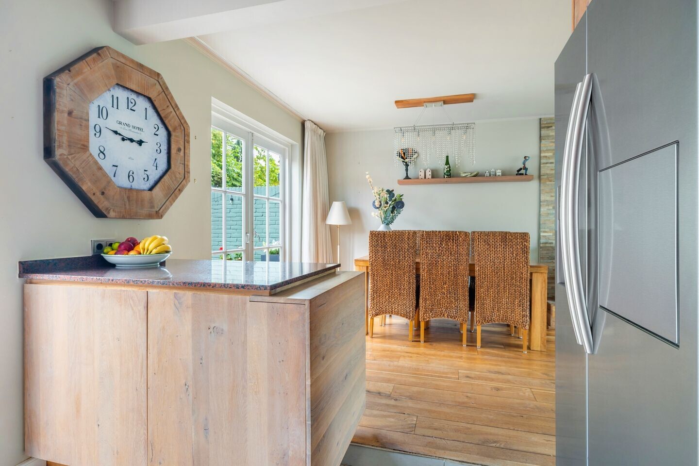 Tussenwoning te koop: Verhuellweg 3, Breda