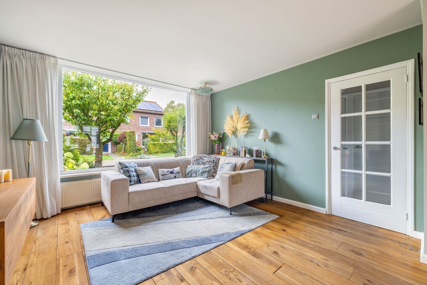 Tussenwoning te koop: Verhuellweg 3, Breda